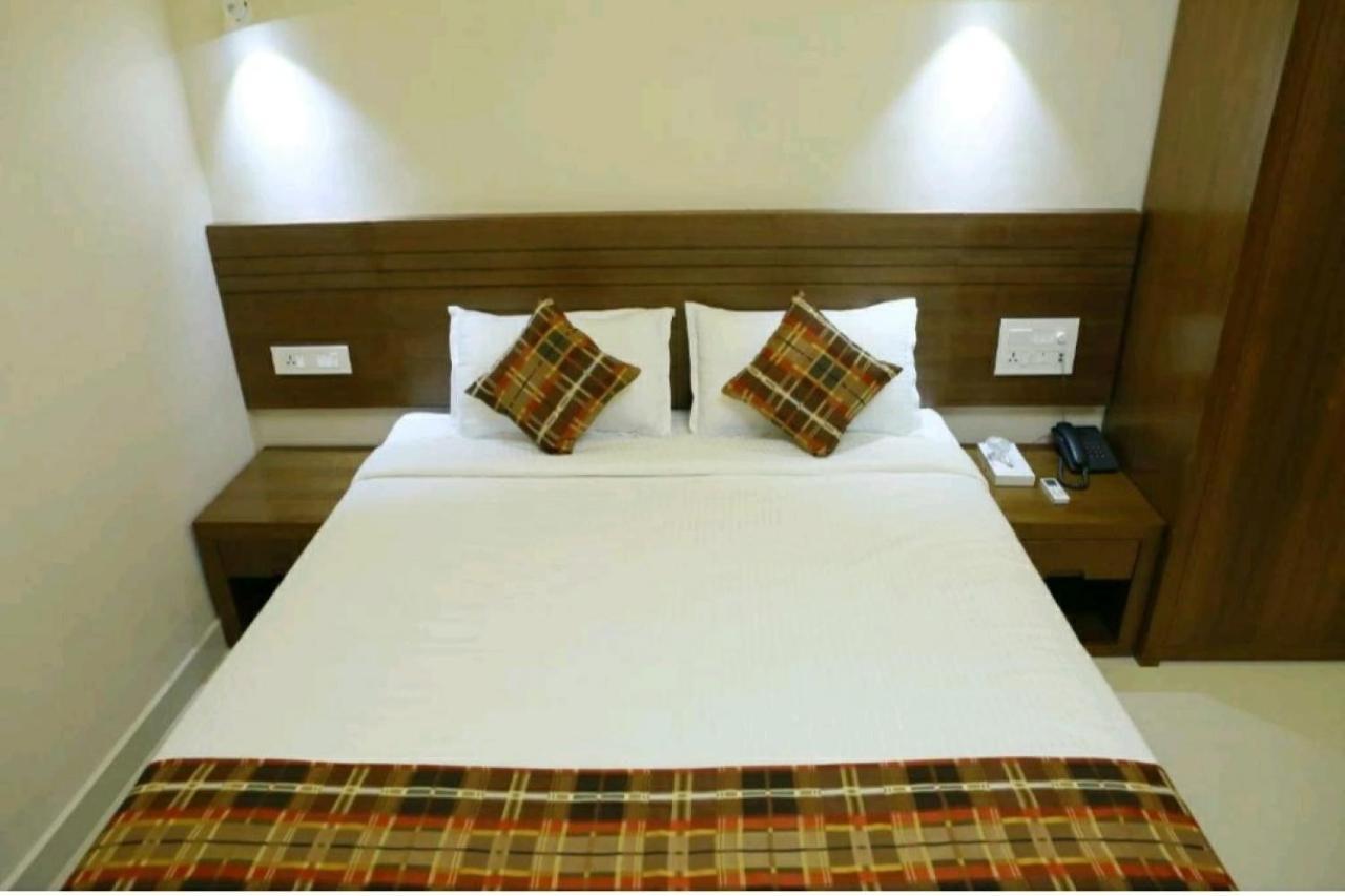 Prince Homestay & Restaurant Rudraprayāg Exteriér fotografie